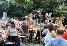 Grillfest mit der Nachbarschaft